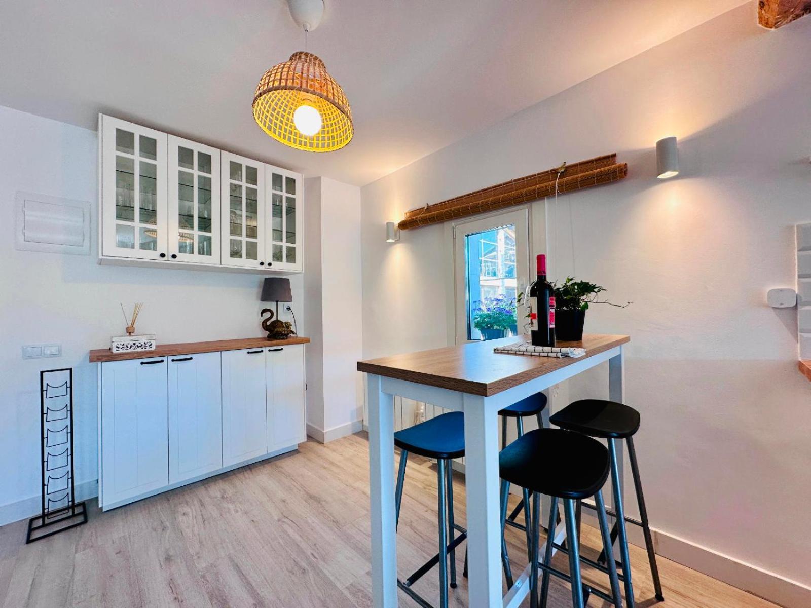 Cal Moline 2 Apartment Avia Ngoại thất bức ảnh